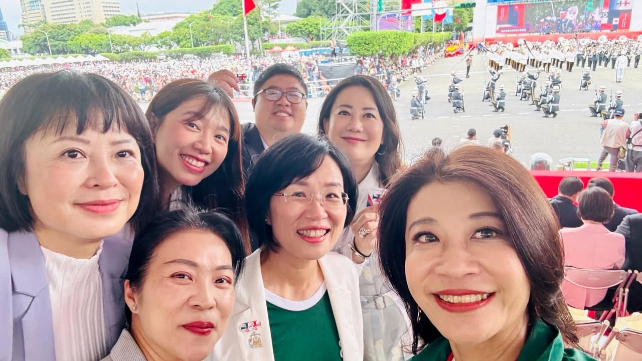 中華民國生日快樂！